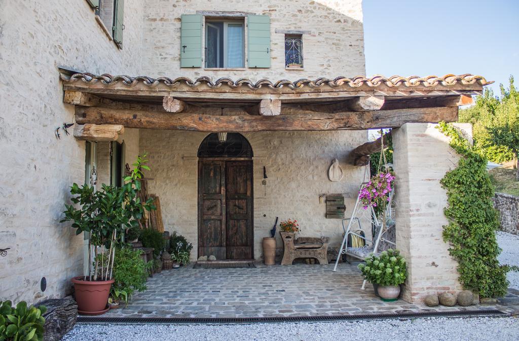 Bed and Breakfast Poggio Dei Prugnoli Tavoleto Exterior foto